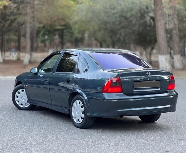 Opel Vectra 2001, 250,000 km - 2.0 l - Bakı