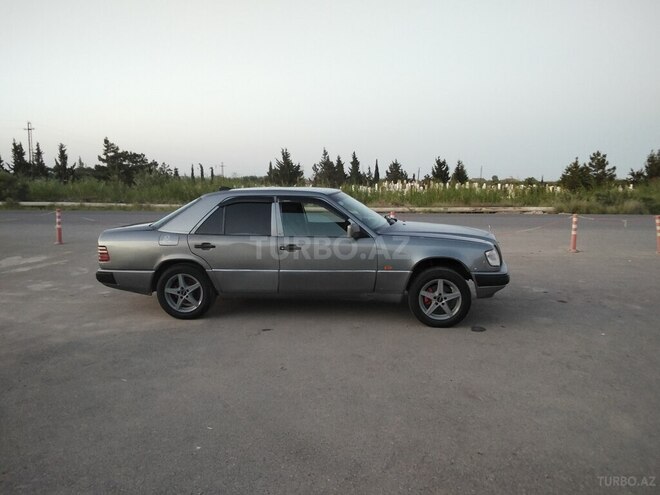 Mercedes 190 1985, 200,000 km - 2.0 l - Salyan