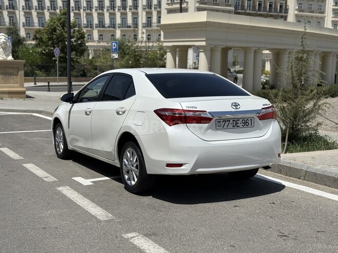 Toyota Corolla 2014, 194,000 km - 1.6 l - Bakı