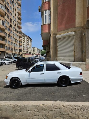 Mercedes E 230 1987, 230,000 km - 2.3 l - Bakı