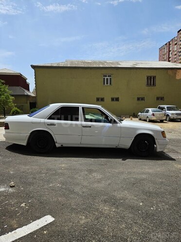 Mercedes E 230 1987, 230,000 km - 2.3 l - Bakı