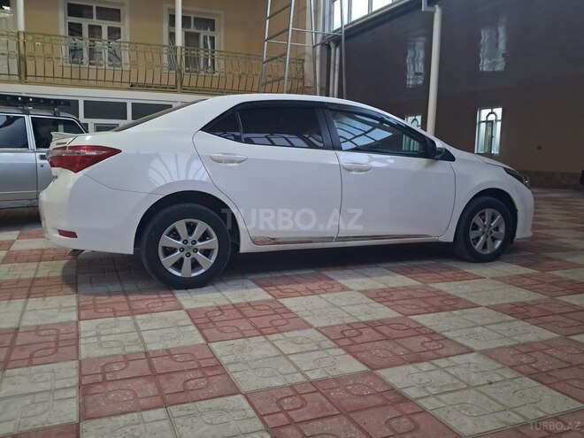 Toyota Corolla 2013, 199,000 km - 2.0 l - Şəmkir