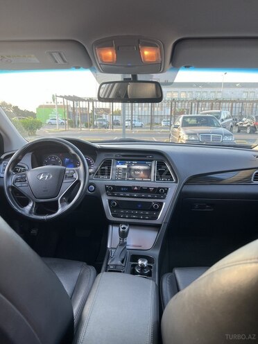 Hyundai Sonata-8