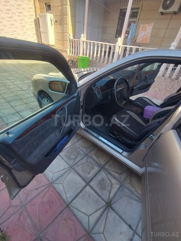 Mercedes E 240 1999, 375,000 km - 2.4 l - Bakı
