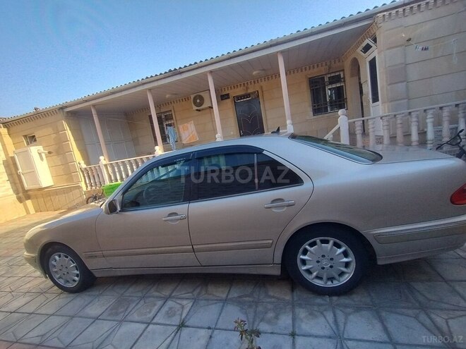 Mercedes E 240 1999, 375,000 km - 2.4 l - Bakı