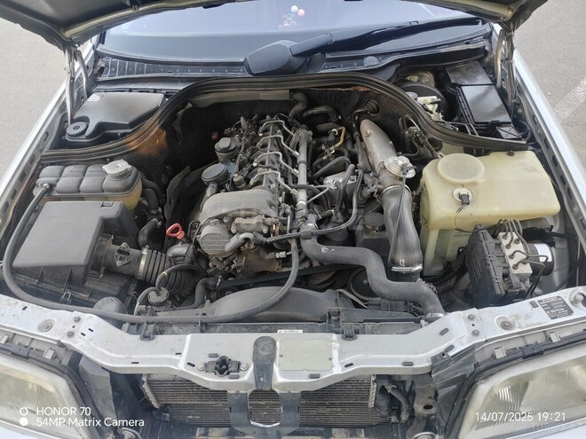 Mercedes C 220 d 2000, 321,000 km - 2.2 l - İmişli