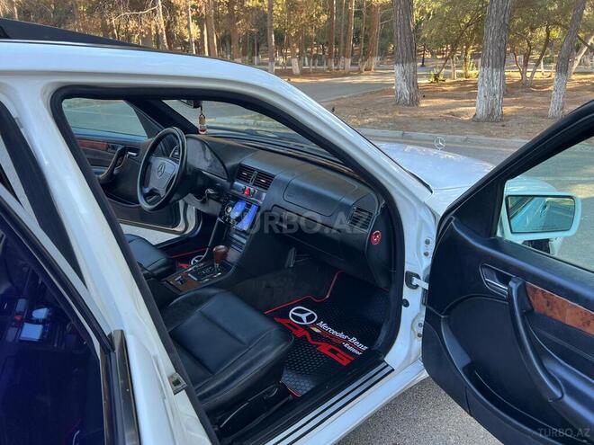 Mercedes C 230-19