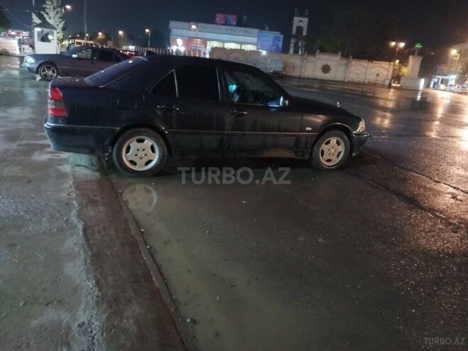 Mercedes C 230 1996, 431,441 km - 2.3 l - Salyan