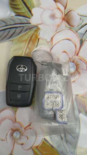 Toyota Corolla Cross 2025, 0 km - 2.0 л - Bakı
