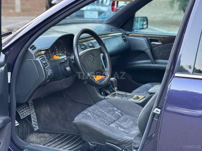 Mercedes E 290 1998, 329,000 km - 2.9 l - Sumqayıt