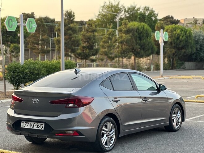 Hyundai Elantra 2019, 99,000 km - 2.0 л - Bakı