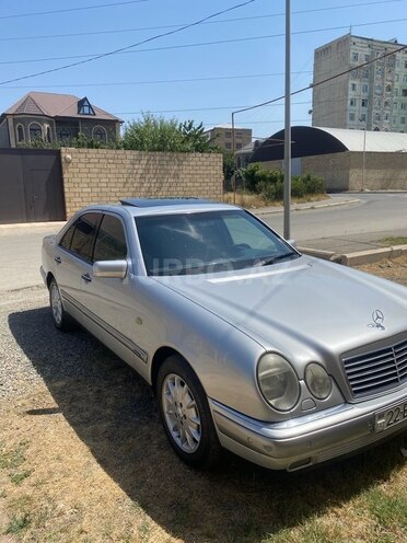 Mercedes E 240 1998, 270,000 km - 2.4 l - Gəncə