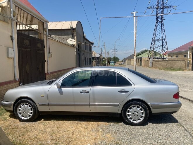 Mercedes E 240 1998, 270,000 km - 2.4 l - Gəncə