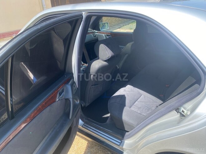 Mercedes E 240 1998, 270,000 km - 2.4 l - Gəncə