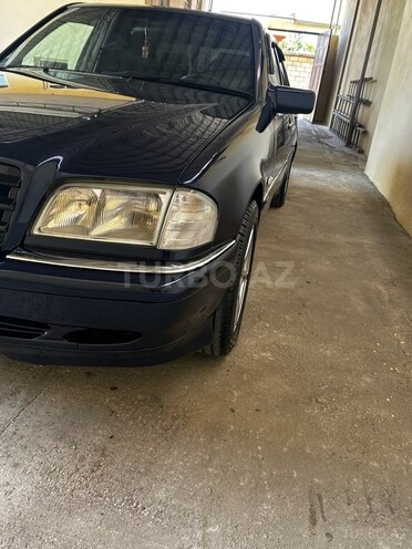 Mercedes C 240 1997, 340,000 km - 2.4 l - Tovuz