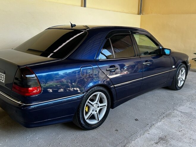 Mercedes C 240 1997, 340,000 km - 2.4 l - Tovuz