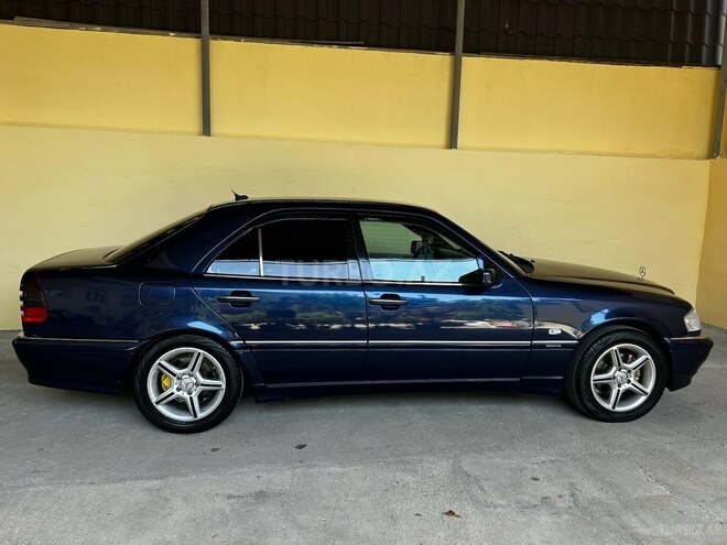 Mercedes C 240 1997, 340,000 km - 2.4 l - Tovuz