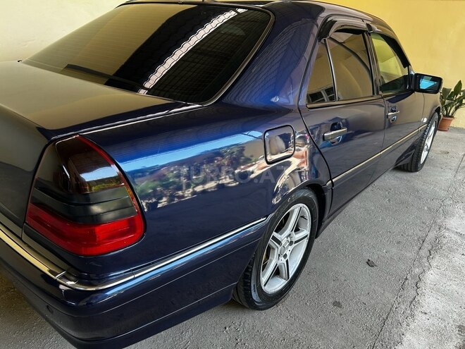 Mercedes C 240 1997, 340,000 km - 2.4 l - Tovuz