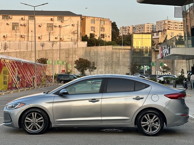 Hyundai Elantra 2016, 77,000 km - 2.0 л - Bakı
