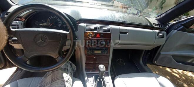 Mercedes E 200 1997, 600,000 km - 2.0 l - Bakı