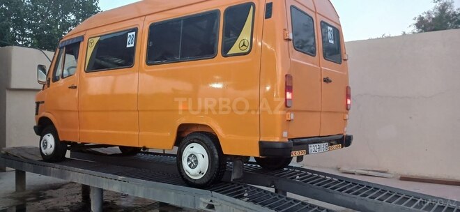 Mercedes 208 D 1993, 500,656 km - 2.5 л - Gəncə