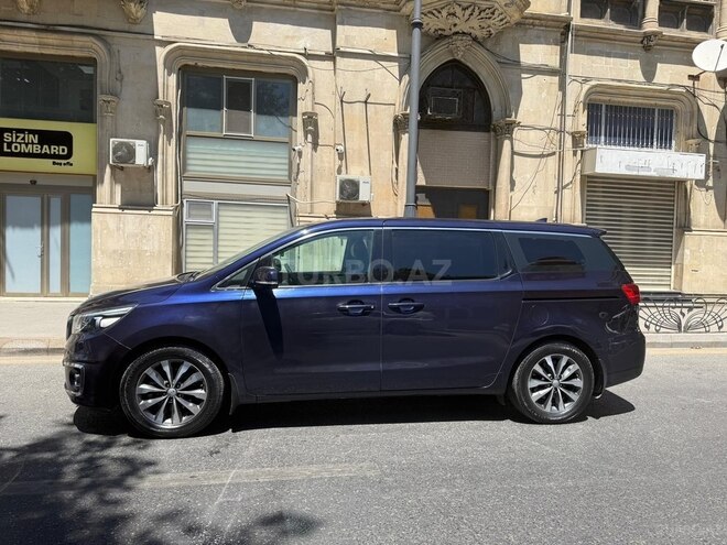 Kia Carnival 2017, 240,000 km - 2.2 l - Bakı