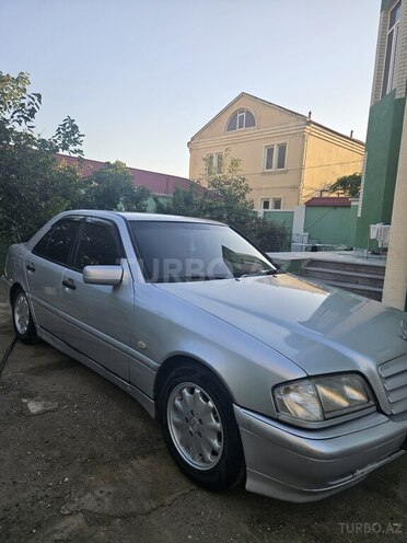Mercedes C 220 d 1999, 658,874 km - 2.2 l - Bakı
