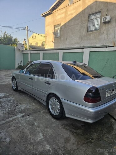 Mercedes C 220 d 1999, 658,874 km - 2.2 l - Bakı