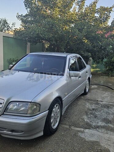 Mercedes C 220 d 1999, 658,874 km - 2.2 l - Bakı