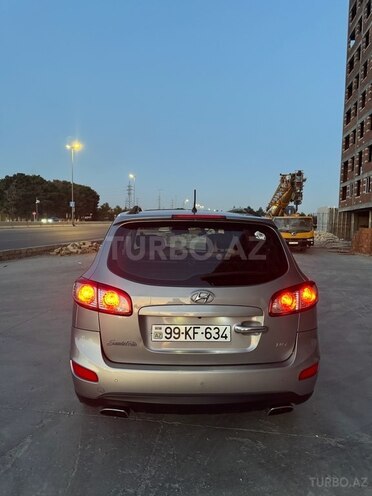 Hyundai Santa Fe-4