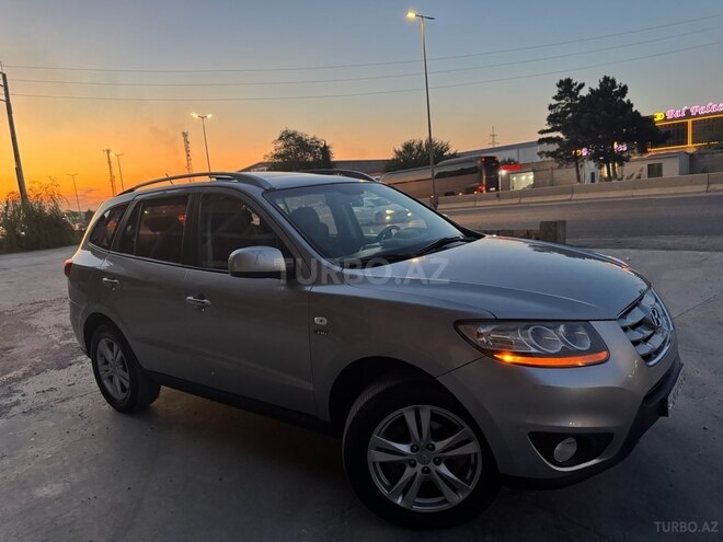 Hyundai Santa Fe-9