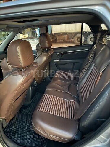Hyundai Santa Fe-14