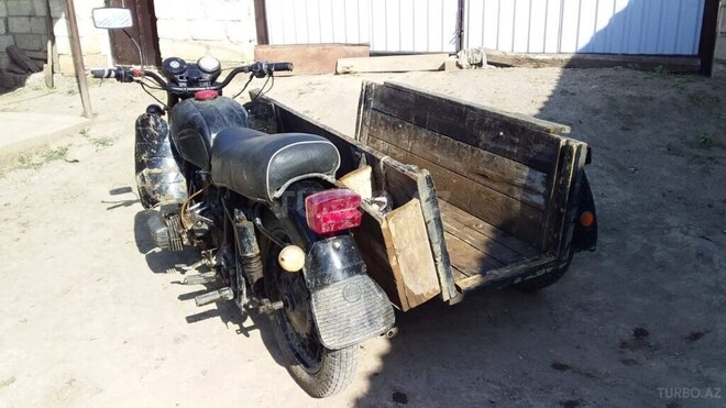 Dnepr 11 1990, 121,228 km - 1.0 l - Qusar