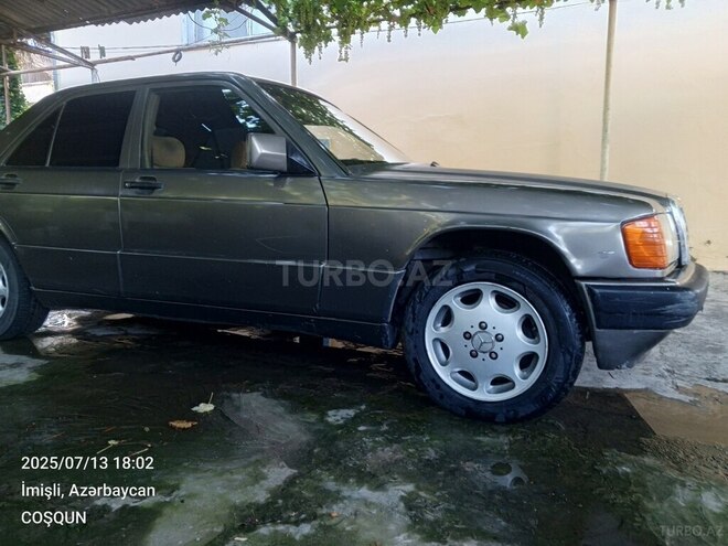 Mercedes 190 1991, 450,000 km - 2.0 l - İmişli