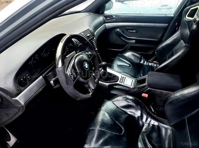BMW 528 1997, 218,000 km - 2.8 l - Bakı