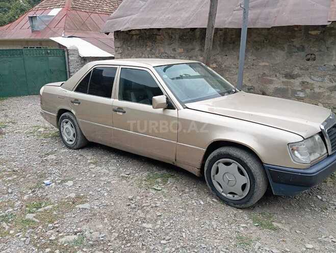 Mercedes E 300 d 1991, 500,000 km - 3.0 л - Qax