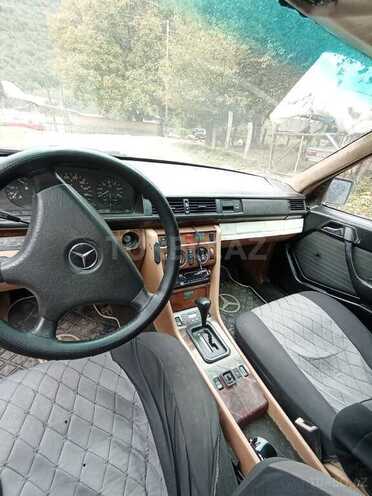 Mercedes E 300 d 1991, 500,000 km - 3.0 л - Qax