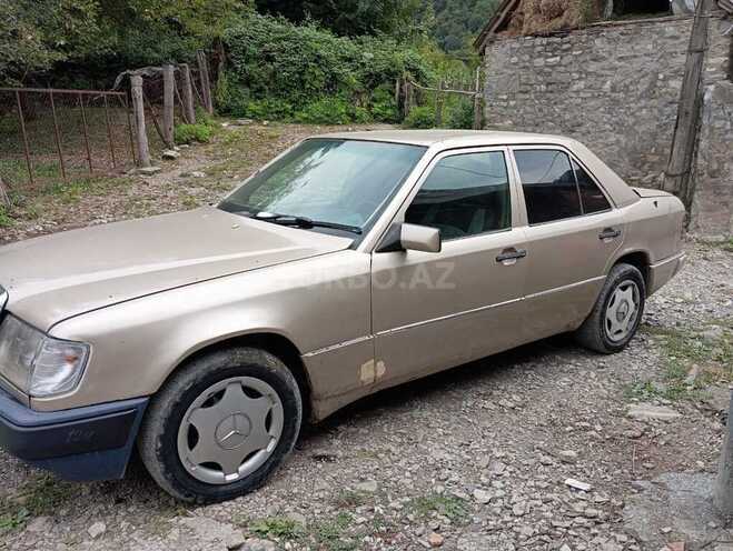 Mercedes E 300 d 1991, 500,000 km - 3.0 л - Qax
