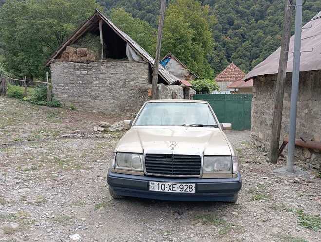 Mercedes E 300 d 1991, 500,000 km - 3.0 л - Qax