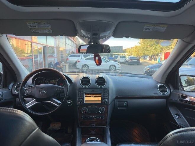 Mercedes GL 550-14