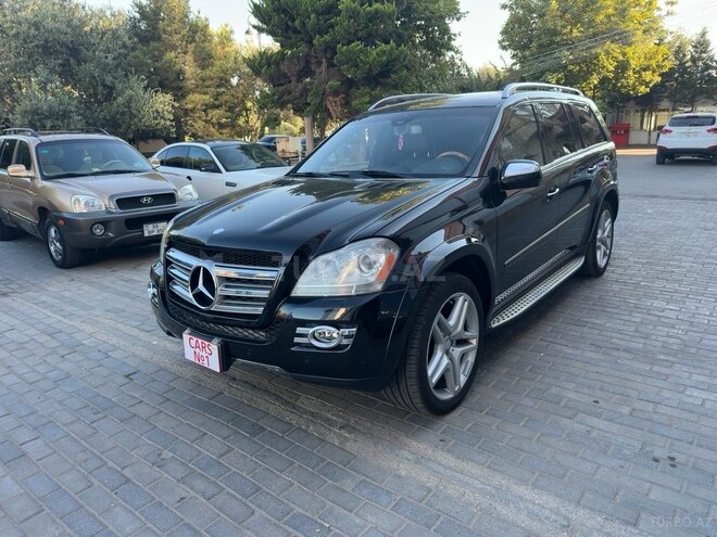 Mercedes GL 550-1