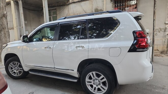 Toyota Land Cruiser Prado 2010, 336,000 km - 4.0 l - İsmayıllı