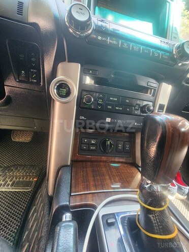 Toyota Land Cruiser Prado 2010, 336,000 km - 4.0 l - İsmayıllı