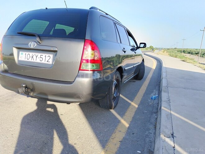 Toyota Corolla 2006, 318,893 km - 1.4 l - Yevlax