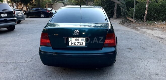 Volkswagen Jetta-5
