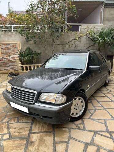 Mercedes C 180-1