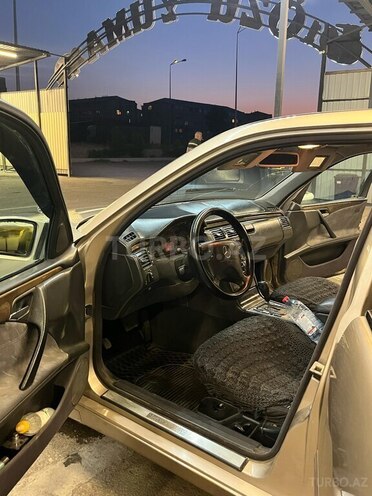 Mercedes E 200 2000, 414,406 km - 2.0 l - Gəncə
