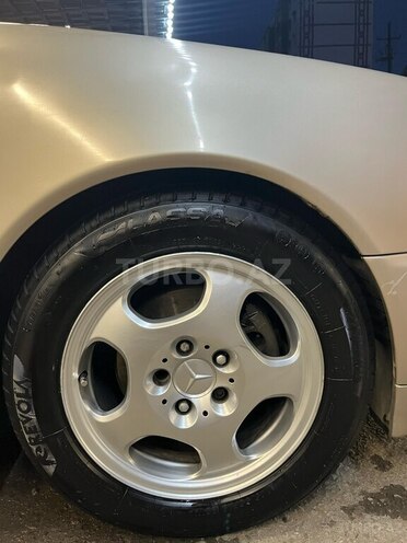 Mercedes E 200 2000, 414,406 km - 2.0 l - Gəncə