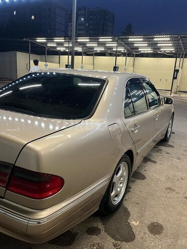 Mercedes E 200 2000, 414,406 km - 2.0 l - Gəncə
