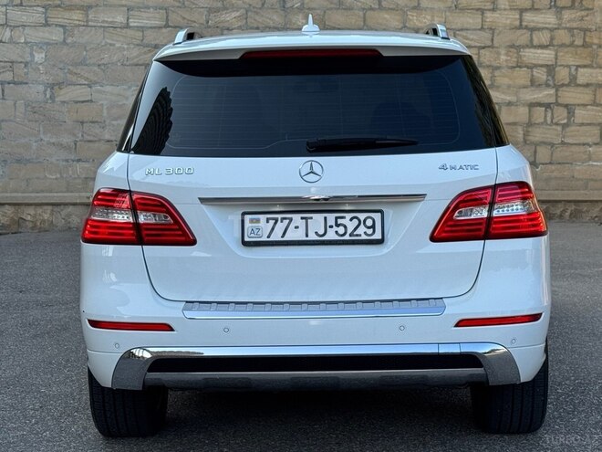 Mercedes ML 350 4MATIC 2014, 215,000 km - 3.5 л - Bakı